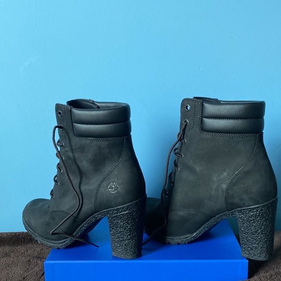 Women’s Black Suede Timberland Heels - Picture 4 of 6